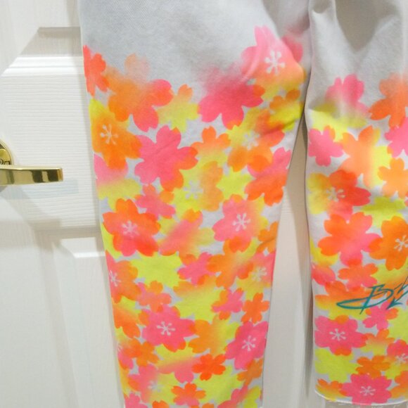 Custom paint job cherry blossom Zara cross over B-Lines woman jeans - Picture 7 of 10